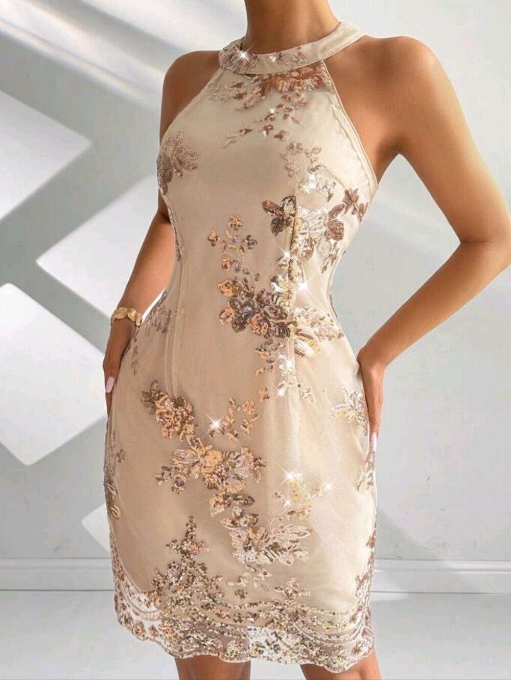 Women's Elegant Party Summer Dress, Sleeveless, Tight-Fitting, With Zipp